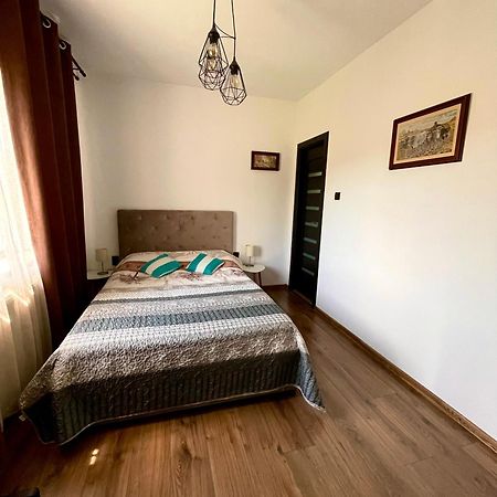 Holiday Home Esku Orsova Ngoại thất bức ảnh
