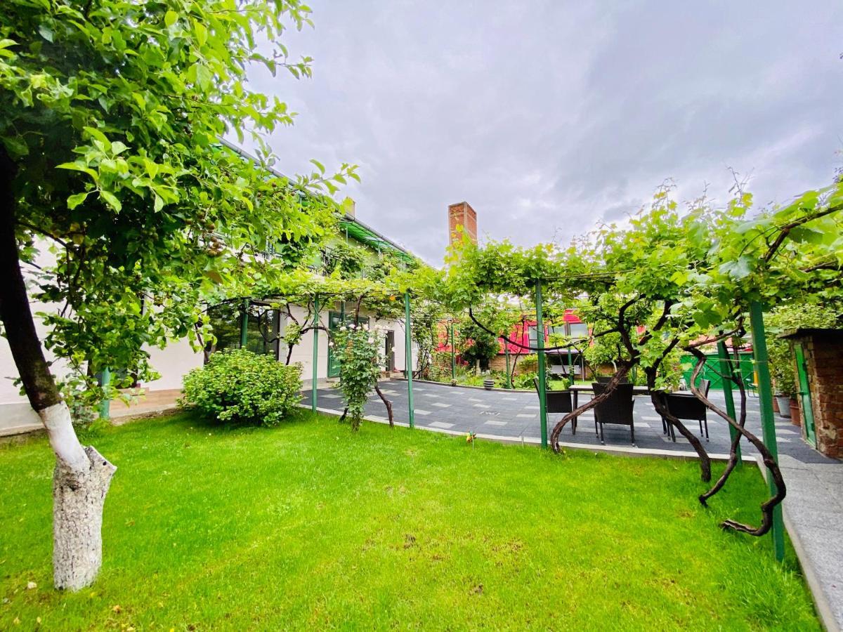 Holiday Home Esku Orsova Ngoại thất bức ảnh
